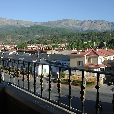 Hostal Avenida Arenas de San Pedro Exterior photo