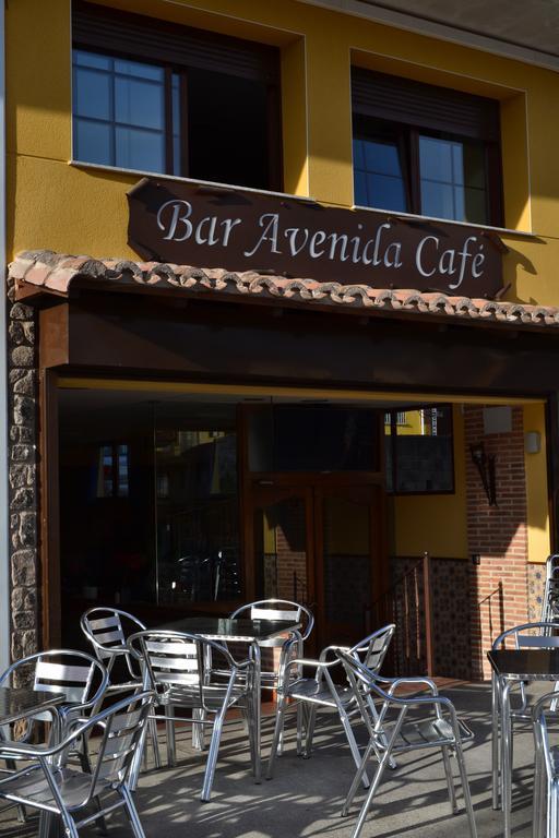 Hostal Avenida Arenas de San Pedro Exterior photo