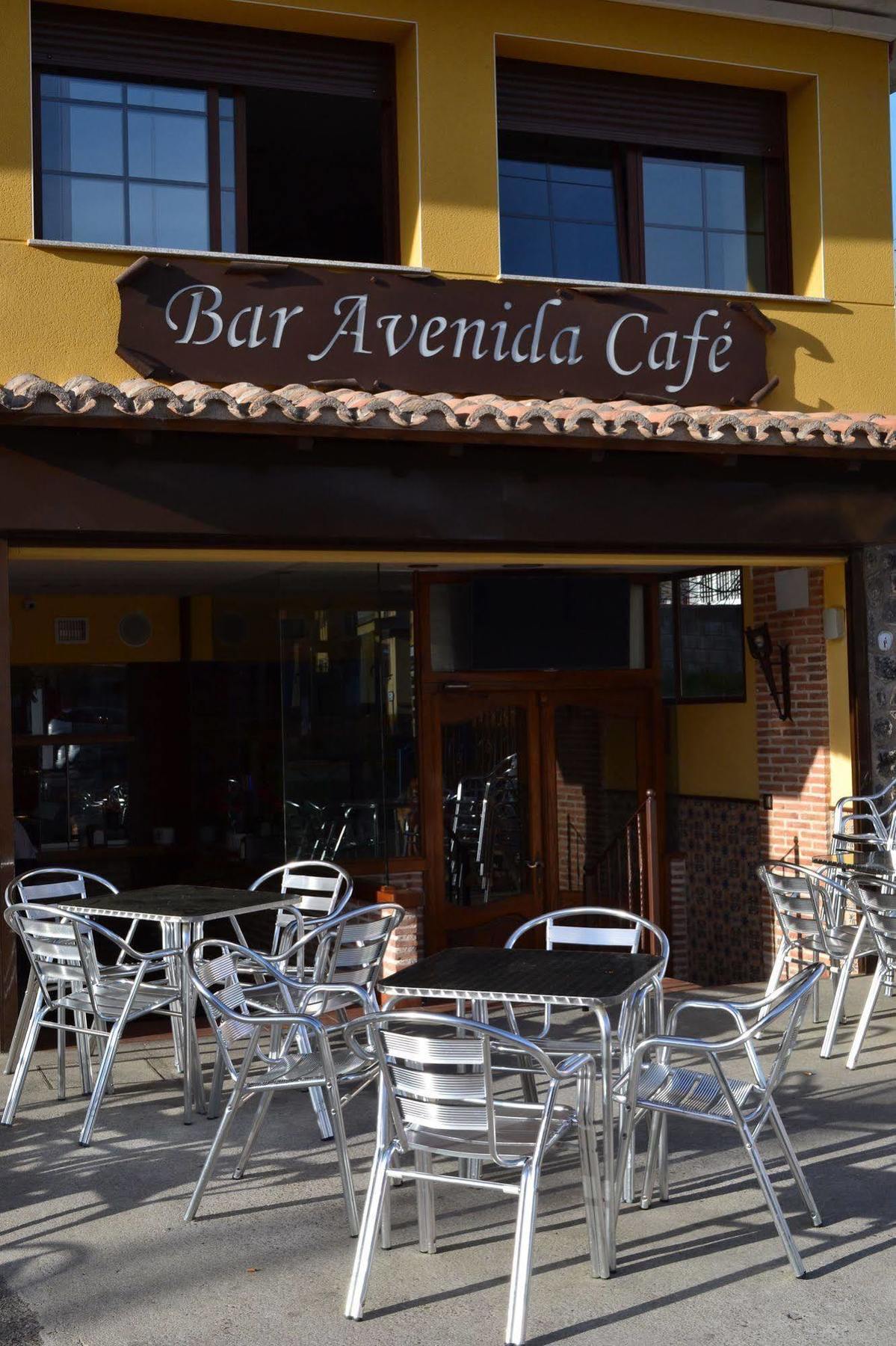 Hostal Avenida Arenas de San Pedro Exterior photo